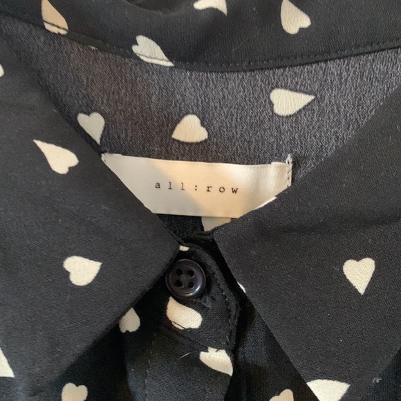 Black & White boxy cut blouse heart pattern - Picture 5 of 5